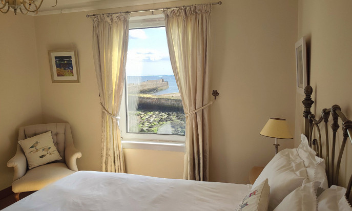 Shorehead - Self catering holiday accommodation in St Andrews, Scotland by Forth Business Systems